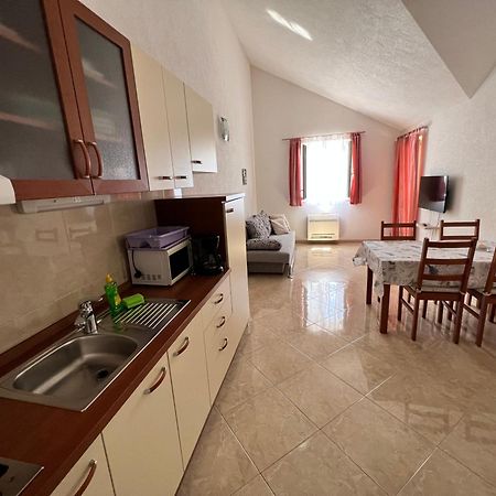 Villa Marina Bol Esterno foto