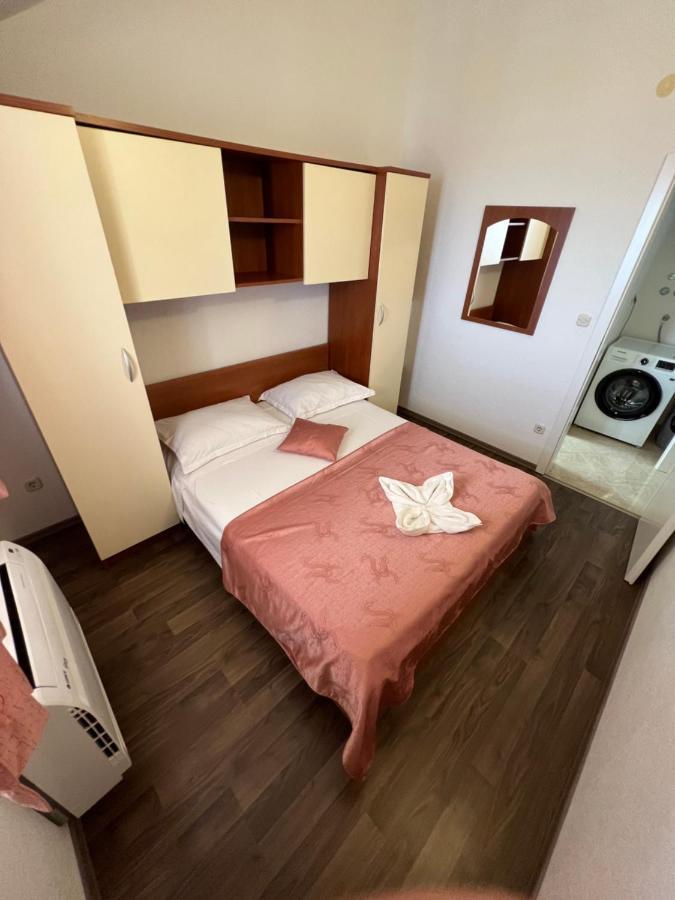 Villa Marina Bol Esterno foto