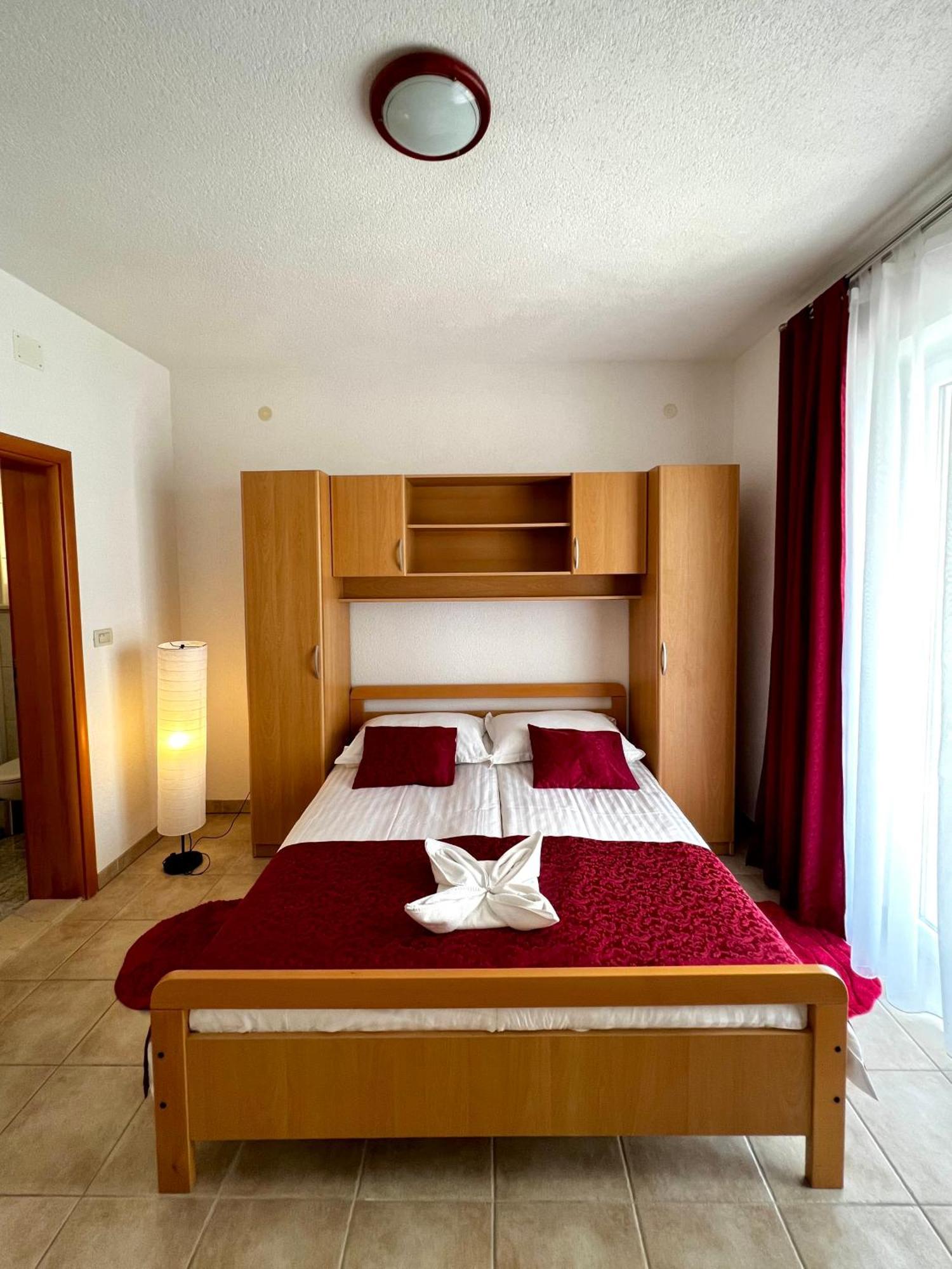 Villa Marina Bol Esterno foto